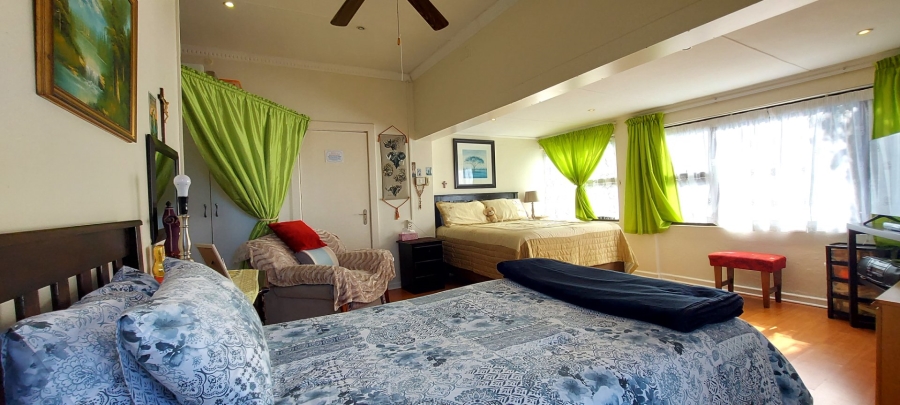 7 Bedroom Property for Sale in Gonubie Eastern Cape